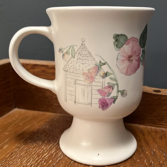 Pair of Pfaltzgraff Cape May Pedestal (Footed) Mugs  Discontinued MADE IN USA! - Picture 3 of 7